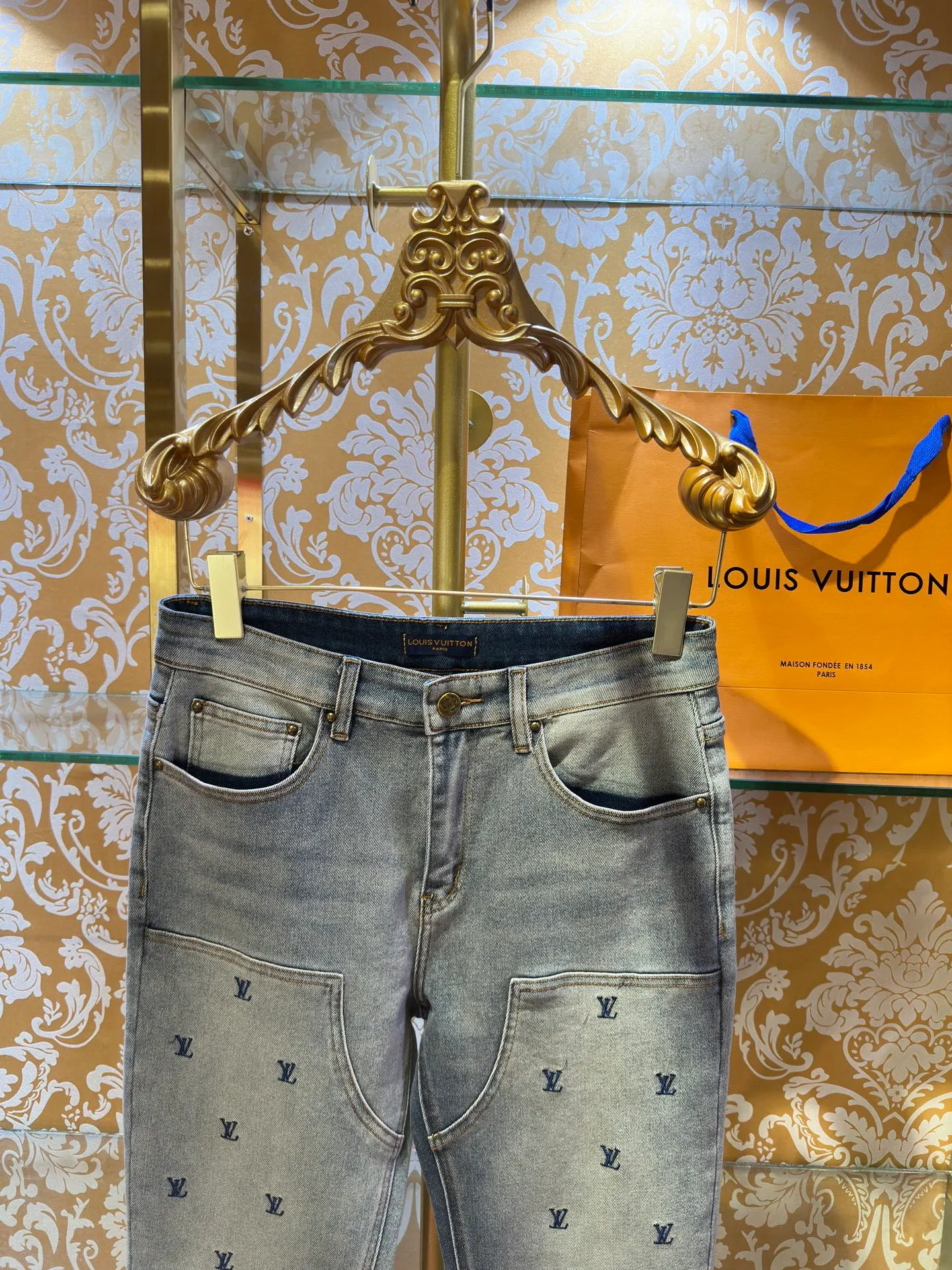 Lv 2026New Arrival Blue 🪡 :Blue Sizes:30-38